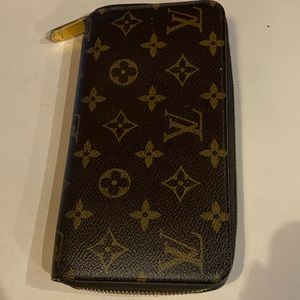 Authentic monogram Louis Vuitton wallet